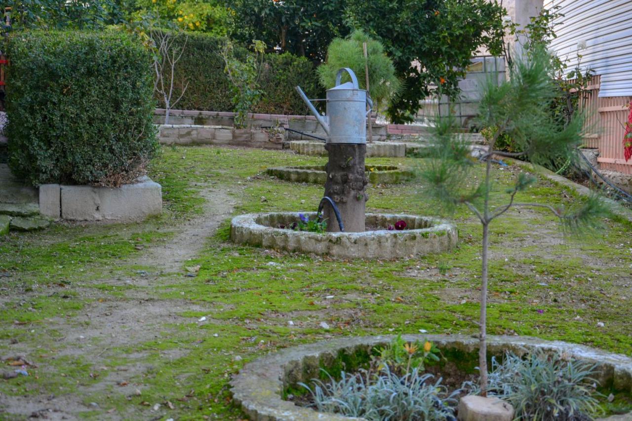 Georgia'S Village House Kondostavlos 外观 照片