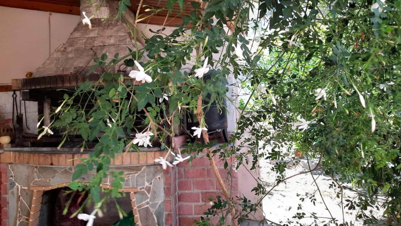 Georgia'S Village House Kondostavlos 外观 照片